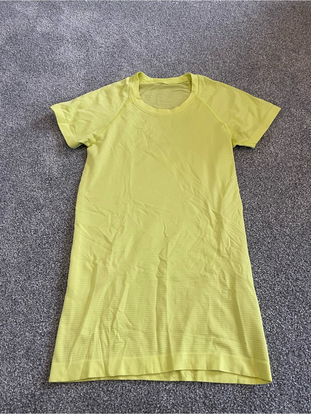 lululemon athletica Short Sleeve Tee